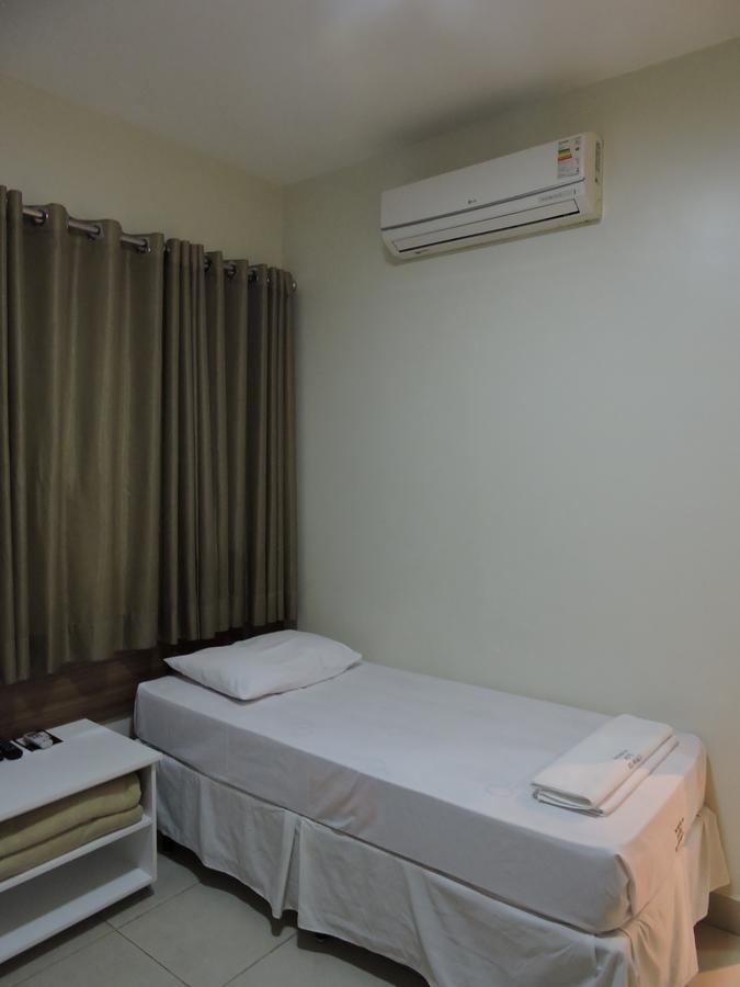 Hotel Rio Branco กัวยาเนีย ภายนอก รูปภาพ