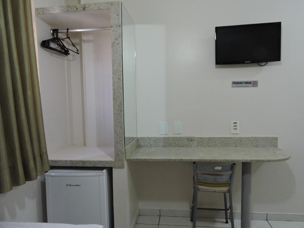 Hotel Rio Branco กัวยาเนีย ภายนอก รูปภาพ